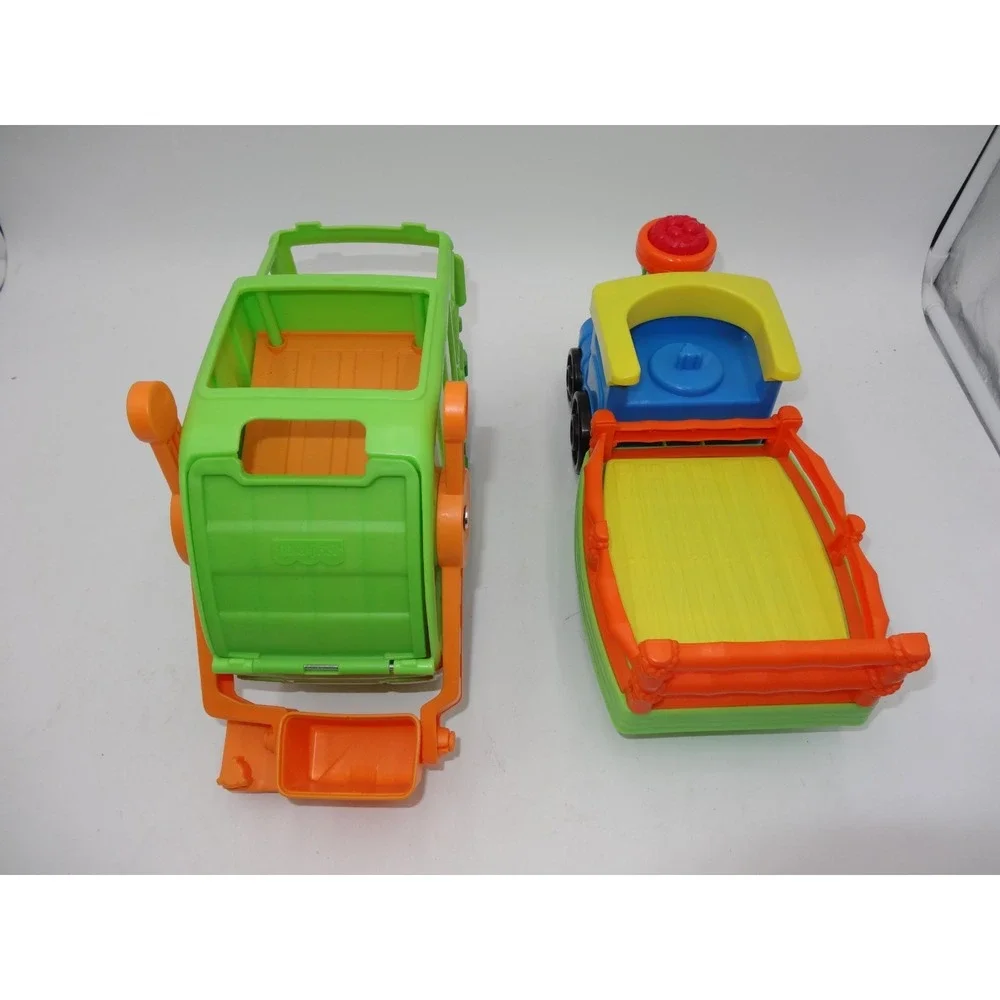Fisher Price Little People Recycling Garbage Truck‎ Choo-Choo Zoo Train
